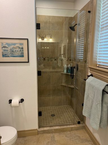 Main Floor Master Bathroom